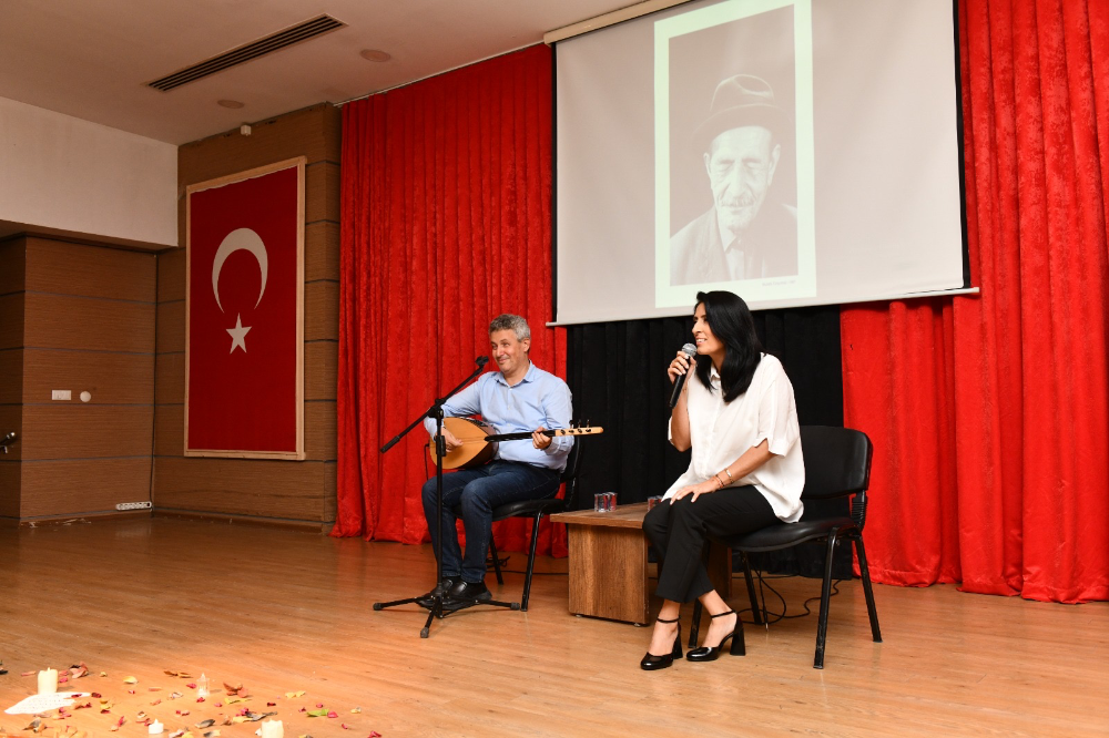 Çiğli’de Duygu Dolu Gece: Aşık Veysel türkülerle anıldı